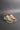 Elegante camel und elfenbeinfarbene Sneakers mit goldene Akzente