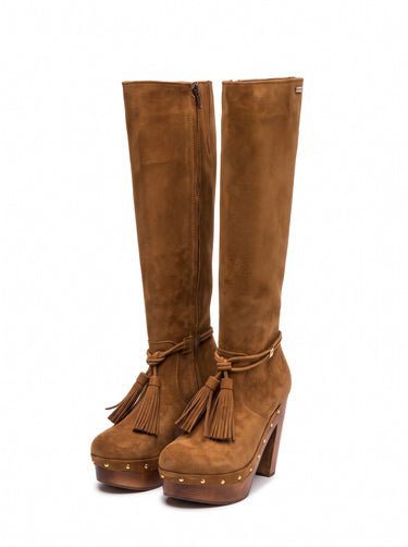 BE0046-03 — Camel rustic leather knee-high boots with fringe — angled front view