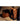 Braune Halbmondtasche aus Wildleder mit Logo-Charm — Ansicht 12