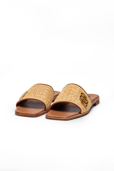 Sandálias Slide em Ráfia com Detalhe BB Dourado
