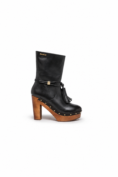 BE0045-02 — Botins em pele preta com plataforma castanha — lateral