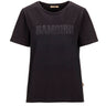 T-shirt preta com logótipo BAMBURI tom sobre tom